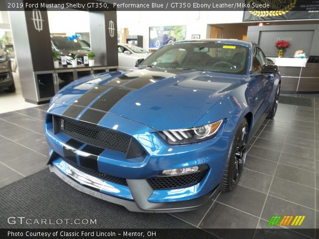 2019 Ford Mustang Shelby GT350 in Performance Blue