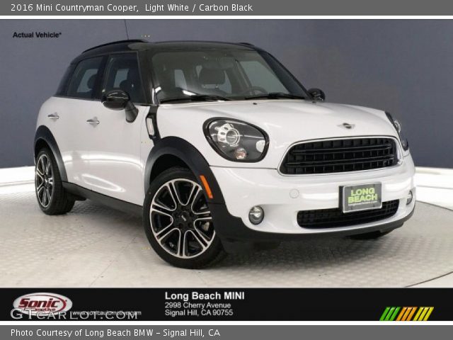 2016 Mini Countryman Cooper in Light White