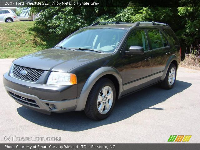 2007 Ford Freestyle SEL in Alloy Metallic