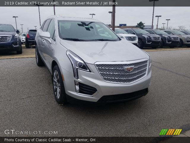 2019 Cadillac XT5 Luxury AWD in Radiant Silver Metallic