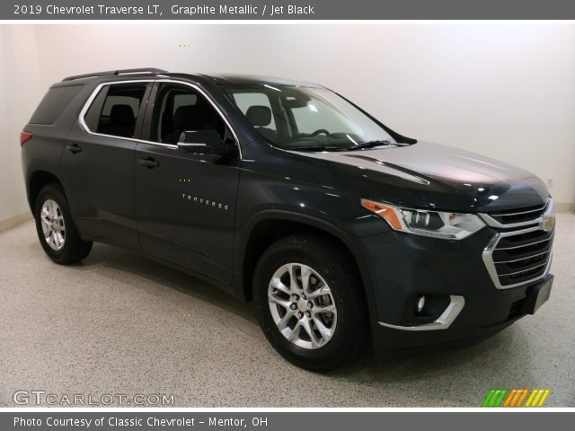 2019 Chevrolet Traverse LT in Graphite Metallic