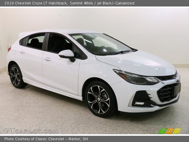 2019 Chevrolet Cruze LT Hatchback in Summit White