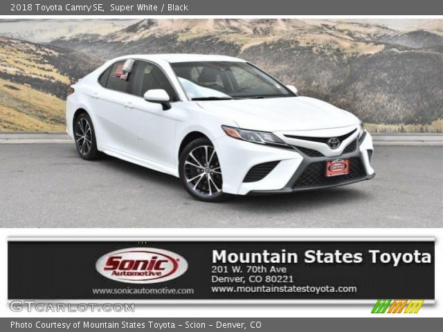 2018 Toyota Camry SE in Super White