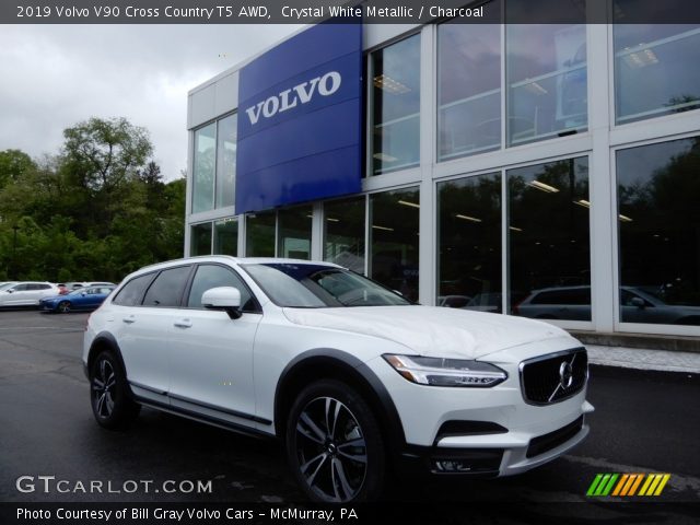 2019 Volvo V90 Cross Country T5 AWD in Crystal White Metallic