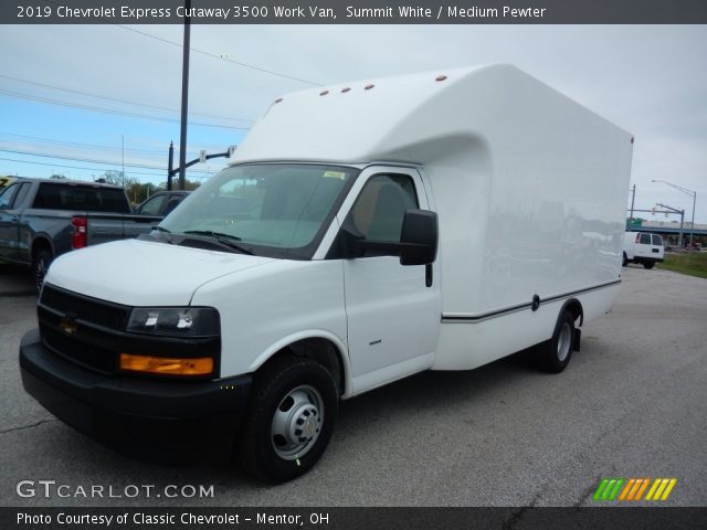 2019 Chevrolet Express Cutaway 3500 Work Van in Summit White