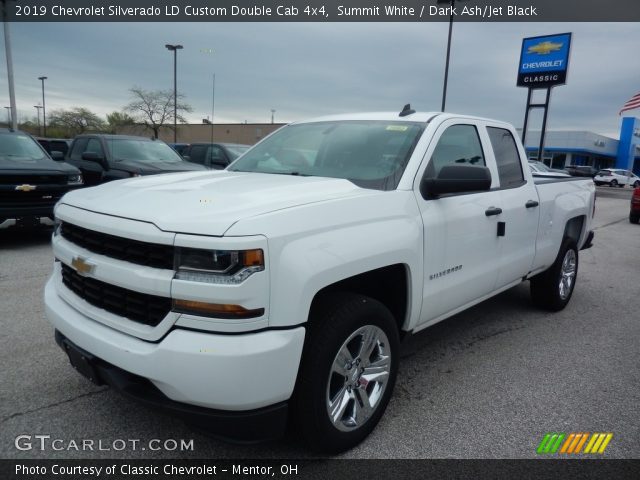 2019 Chevrolet Silverado LD Custom Double Cab 4x4 in Summit White