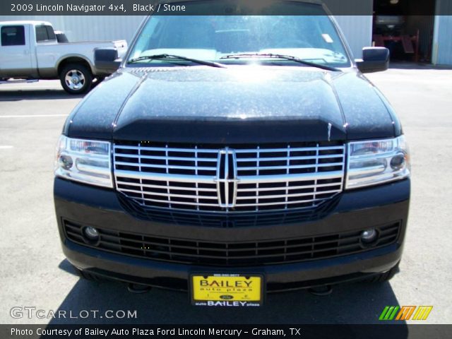 2009 Lincoln Navigator 4x4 in Black