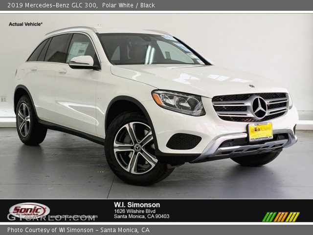 2019 Mercedes-Benz GLC 300 in Polar White