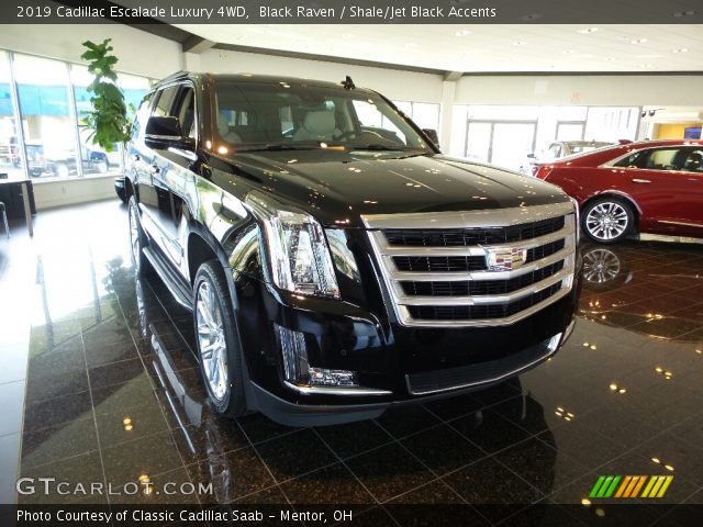 2019 Cadillac Escalade Luxury 4WD in Black Raven