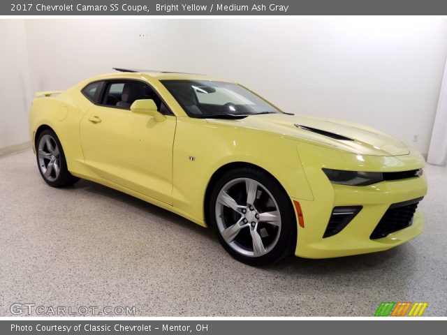 2017 Chevrolet Camaro SS Coupe in Bright Yellow