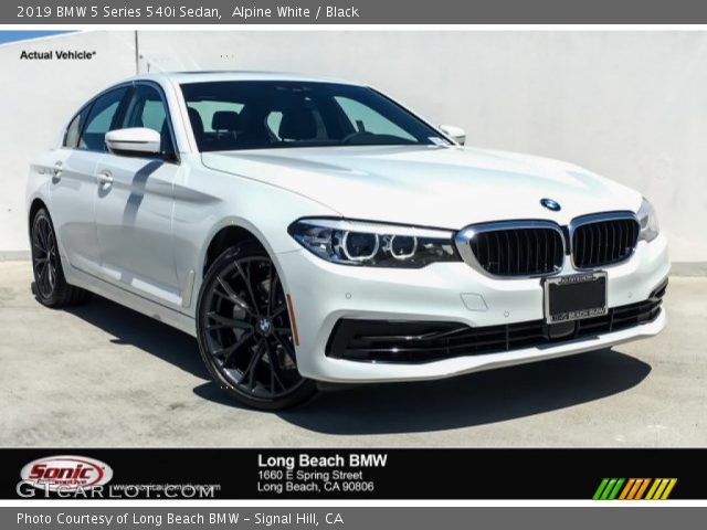2019 BMW 5 Series 540i Sedan in Alpine White