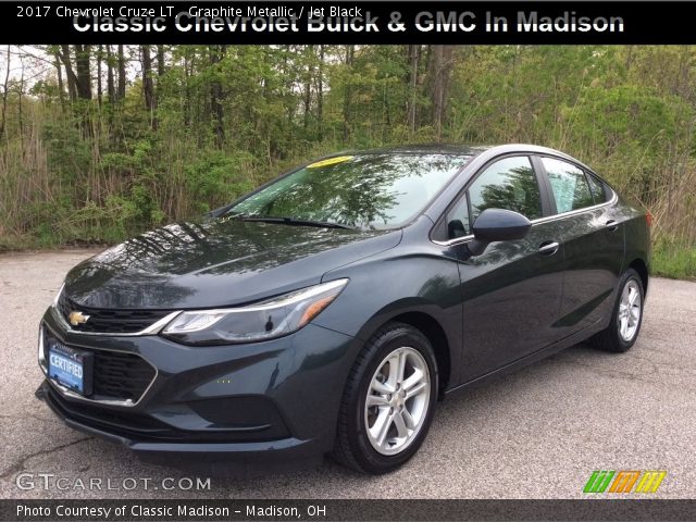 2017 Chevrolet Cruze LT in Graphite Metallic
