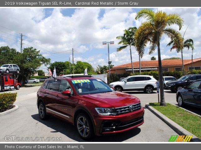 2019 Volkswagen Tiguan SEL R-Line in Cardinal Red Metallic
