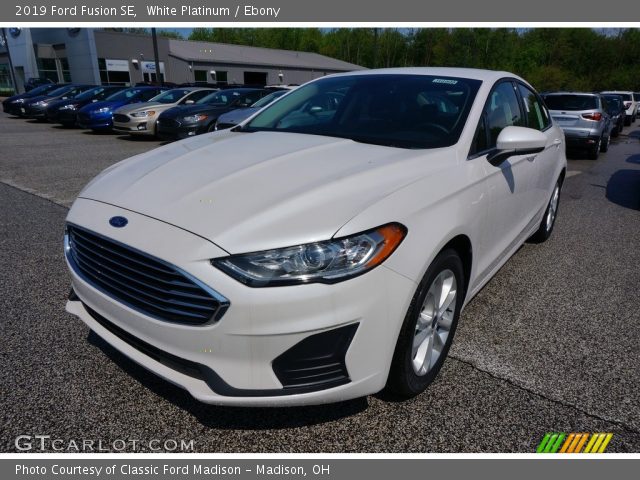 2019 Ford Fusion SE in White Platinum