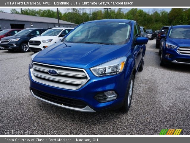 2019 Ford Escape SE 4WD in Lightning Blue