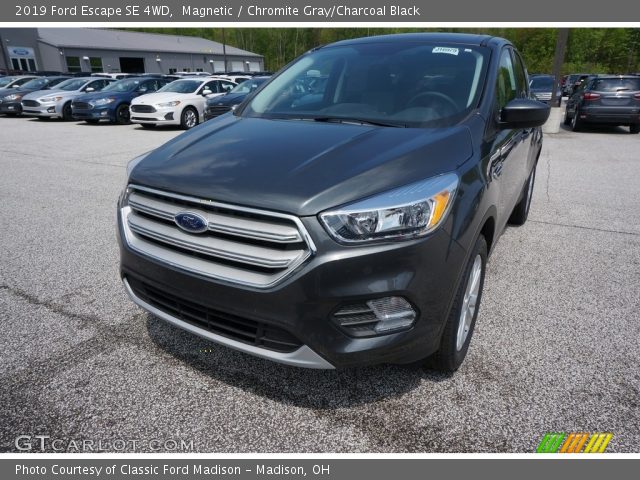 2019 Ford Escape SE 4WD in Magnetic