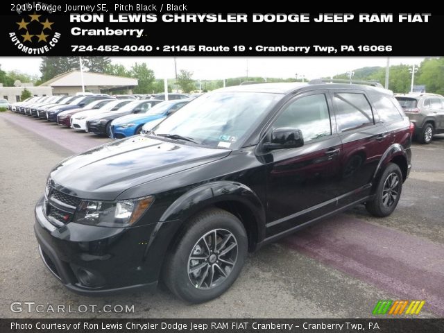 2019 Dodge Journey SE in Pitch Black