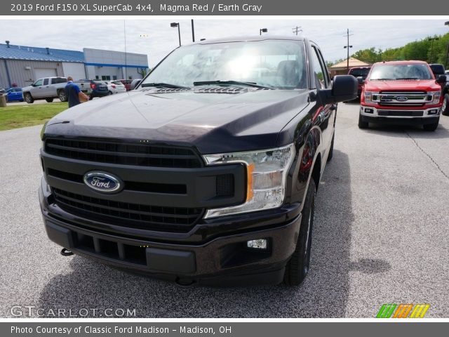 2019 Ford F150 XL SuperCab 4x4 in Magma Red
