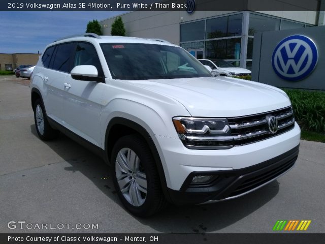 2019 Volkswagen Atlas SE 4Motion in Pure White