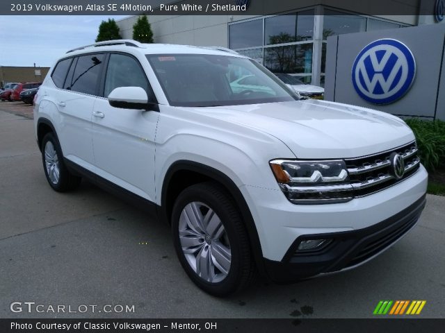 2019 Volkswagen Atlas SE 4Motion in Pure White