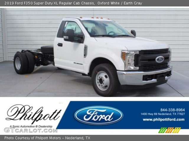 2019 Ford F350 Super Duty XL Regular Cab Chassis in Oxford White