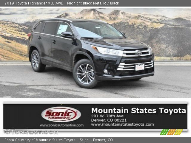 2019 Toyota Highlander XLE AWD in Midnight Black Metallic
