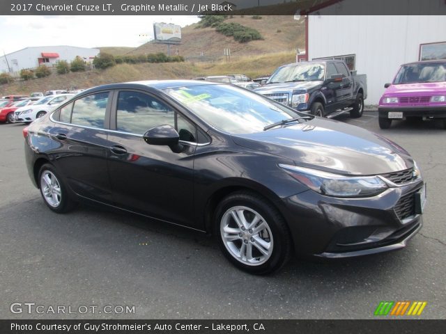 2017 Chevrolet Cruze LT in Graphite Metallic