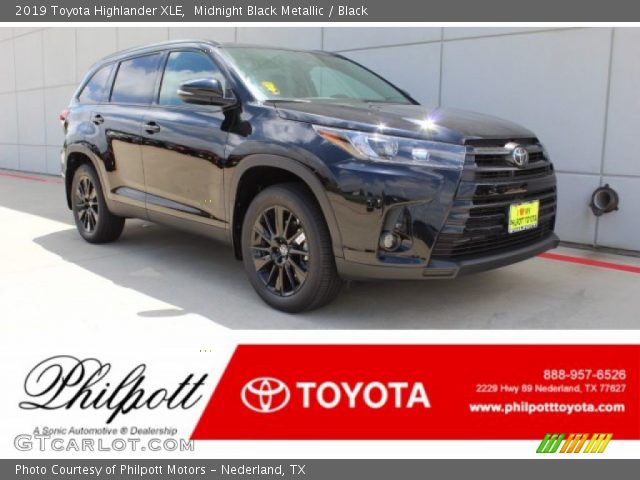 2019 Toyota Highlander XLE in Midnight Black Metallic