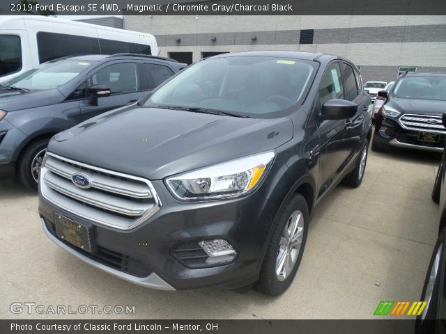 2019 Ford Escape SE 4WD in Magnetic