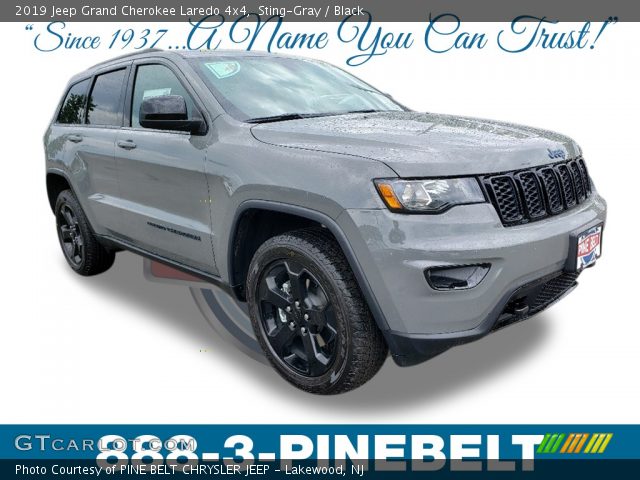 2019 Jeep Grand Cherokee Laredo 4x4 in Sting-Gray