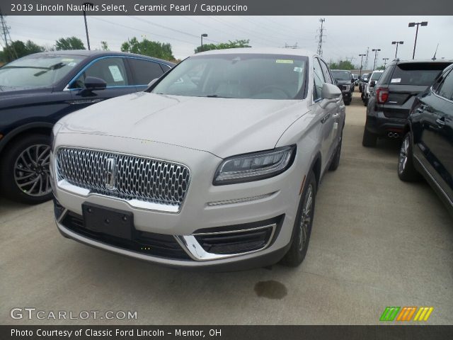 2019 Lincoln Nautilus Select in Ceramic Pearl