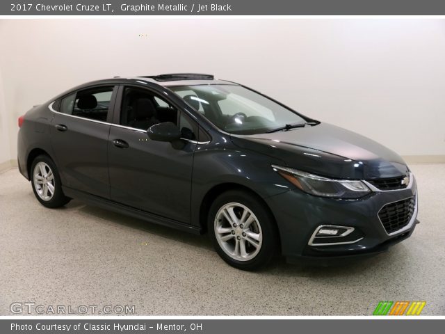 2017 Chevrolet Cruze LT in Graphite Metallic