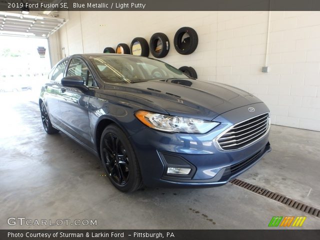 2019 Ford Fusion SE in Blue Metallic