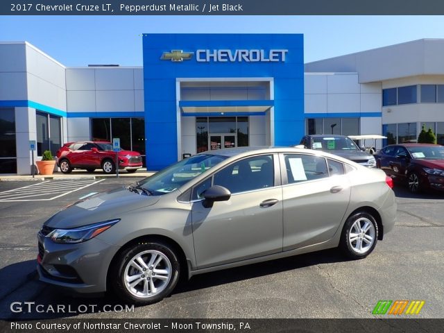 2017 Chevrolet Cruze LT in Pepperdust Metallic