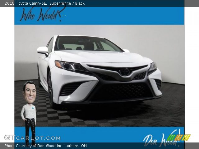 2018 Toyota Camry SE in Super White