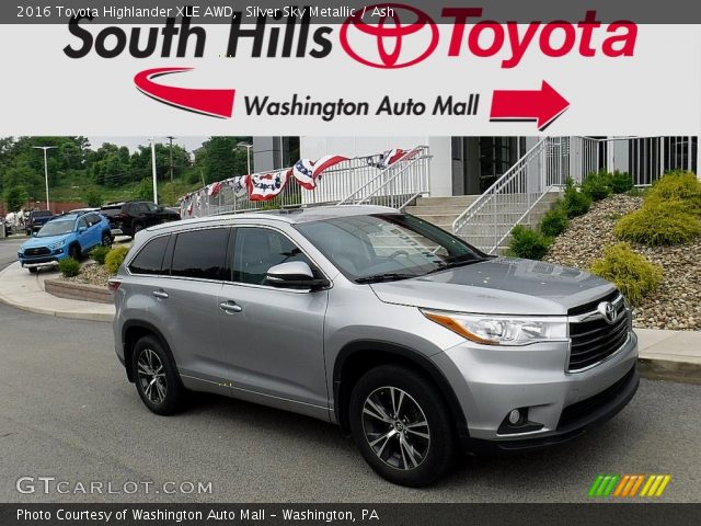 2016 Toyota Highlander XLE AWD in Silver Sky Metallic