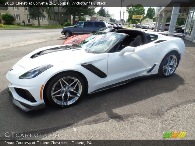 2019 Chevrolet Corvette ZR1 Coupe in Arctic White