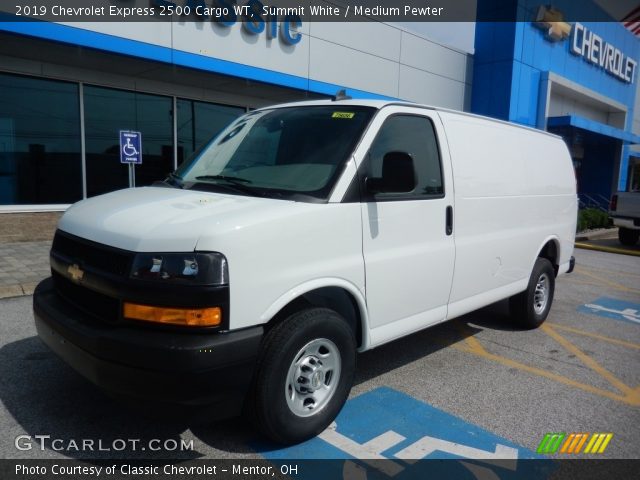 2019 Chevrolet Express 2500 Cargo WT in Summit White