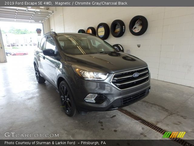 2019 Ford Escape SE 4WD in Magnetic