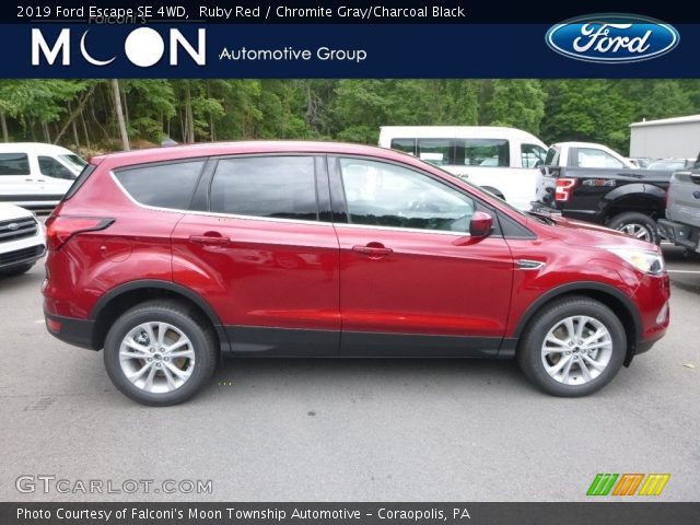 2019 Ford Escape SE 4WD in Ruby Red