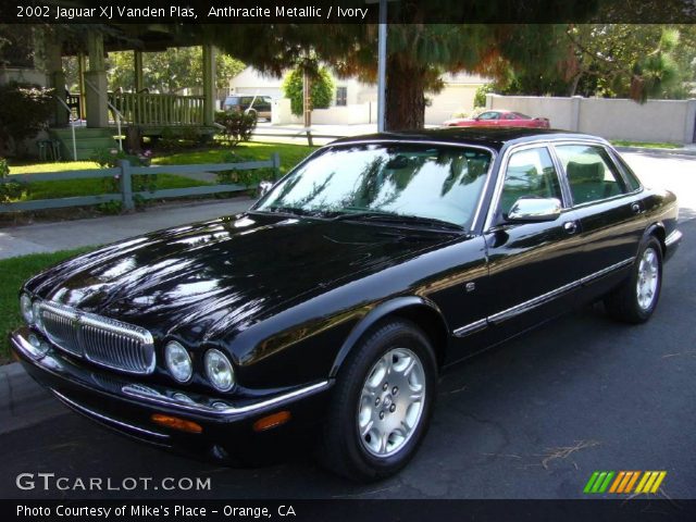 2002 Jaguar XJ Vanden Plas in Anthracite Metallic