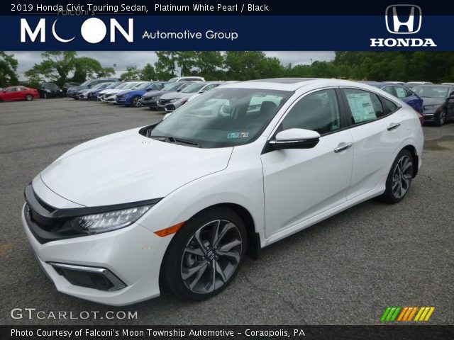 2019 Honda Civic Touring Sedan in Platinum White Pearl