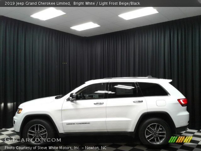 2019 Jeep Grand Cherokee Limited in Bright White