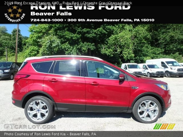 2019 Ford Escape Titanium 4WD in Ruby Red