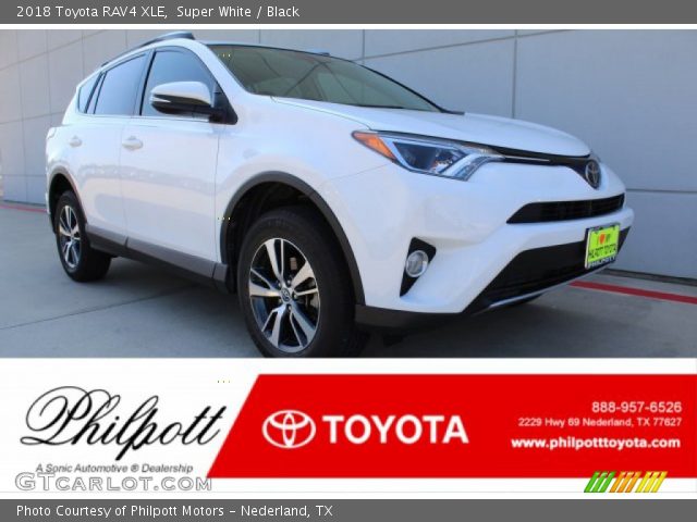 2018 Toyota RAV4 XLE in Super White