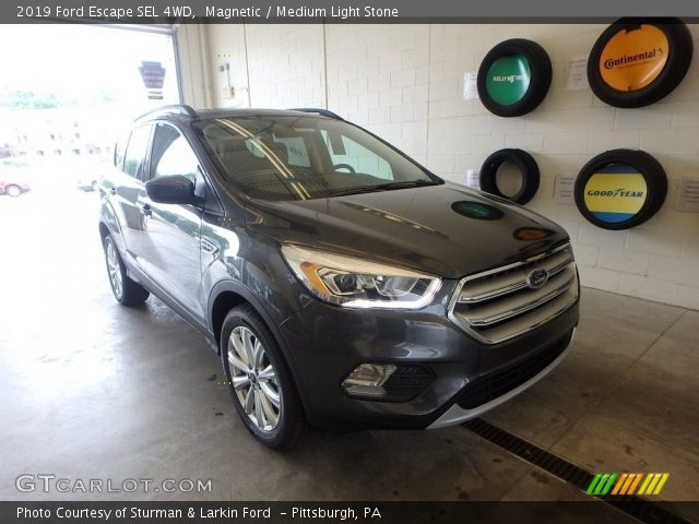 2019 Ford Escape SEL 4WD in Magnetic