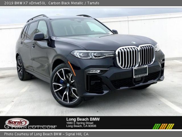 2019 BMW X7 xDrive50i in Carbon Black Metallic