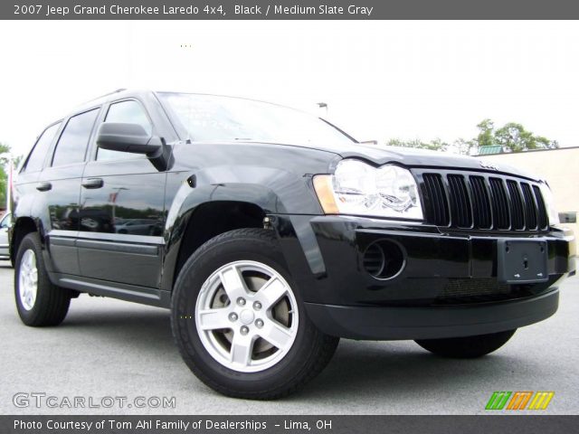 2007 Jeep Grand Cherokee Laredo 4x4 in Black
