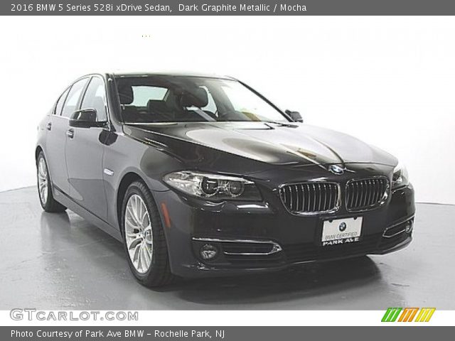 2016 BMW 5 Series 528i xDrive Sedan in Dark Graphite Metallic