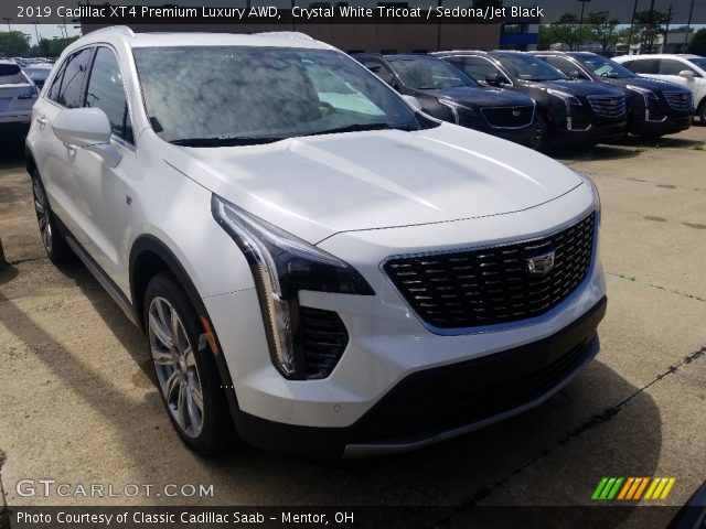 2019 Cadillac XT4 Premium Luxury AWD in Crystal White Tricoat